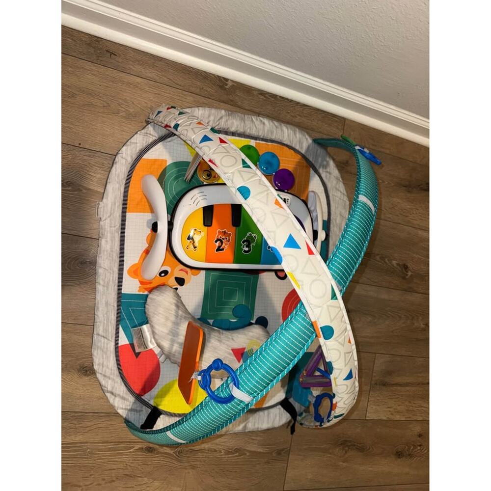 Baby Einstein tummy mat